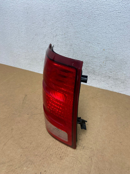 2002 to 2005 Ford Explorer Left Driver Lh Side Tail light AE2976 LK1