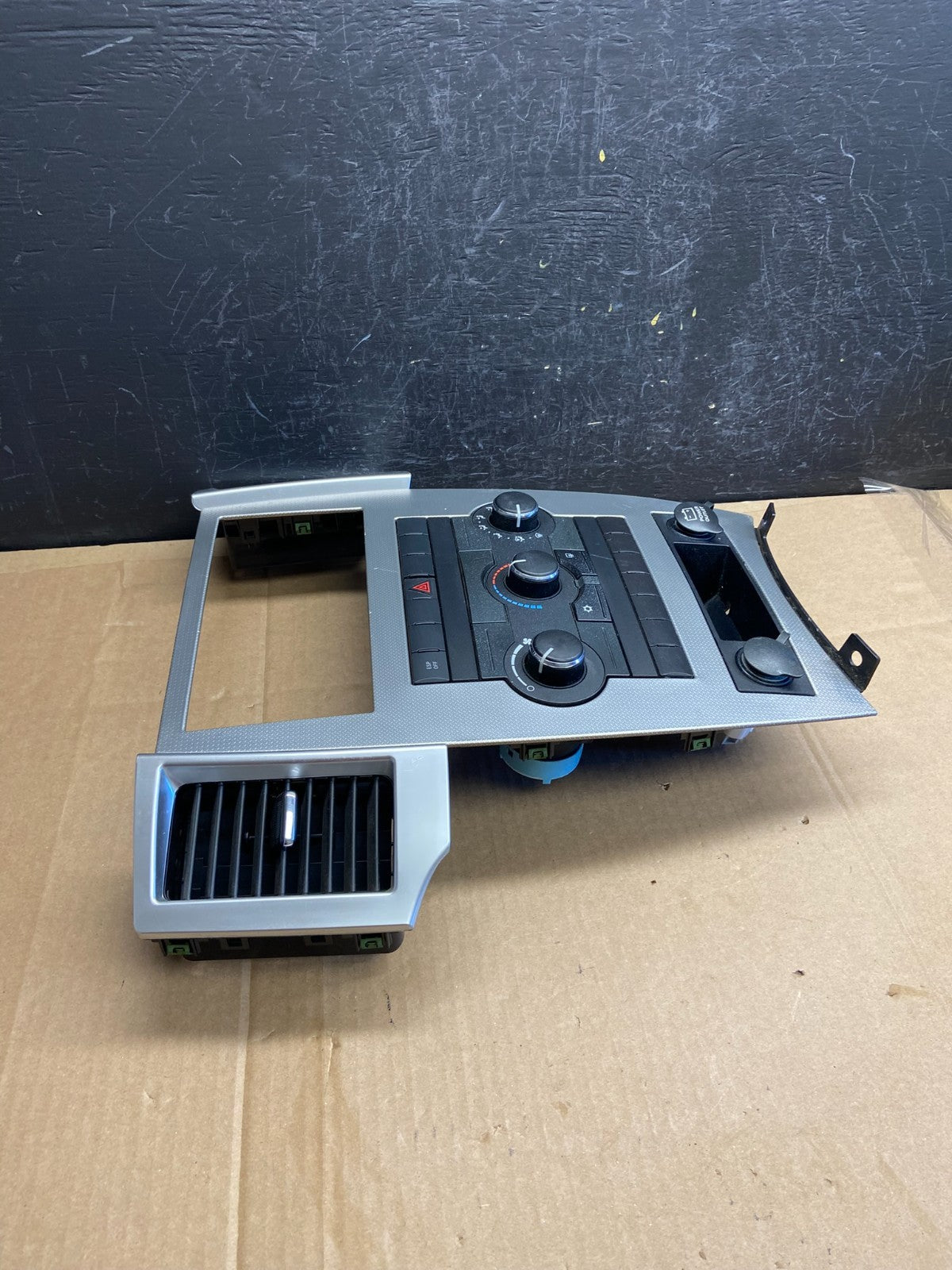 2008 to 2010 Jeep Grand Cherokee Center A/C Heater Climate Control ad2085 DG1