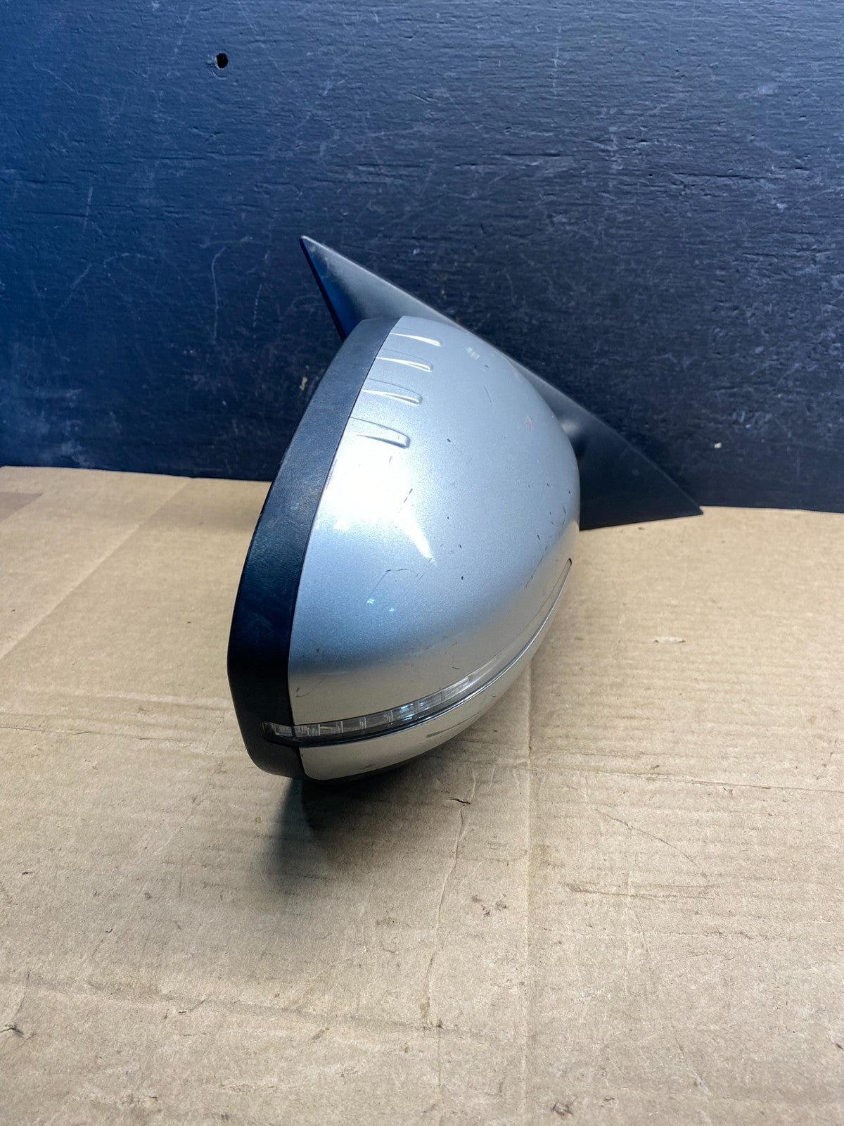2011 - 2013 Kia Optima Right Passenger View Door Mirror Turn Signal AE8270 DW10