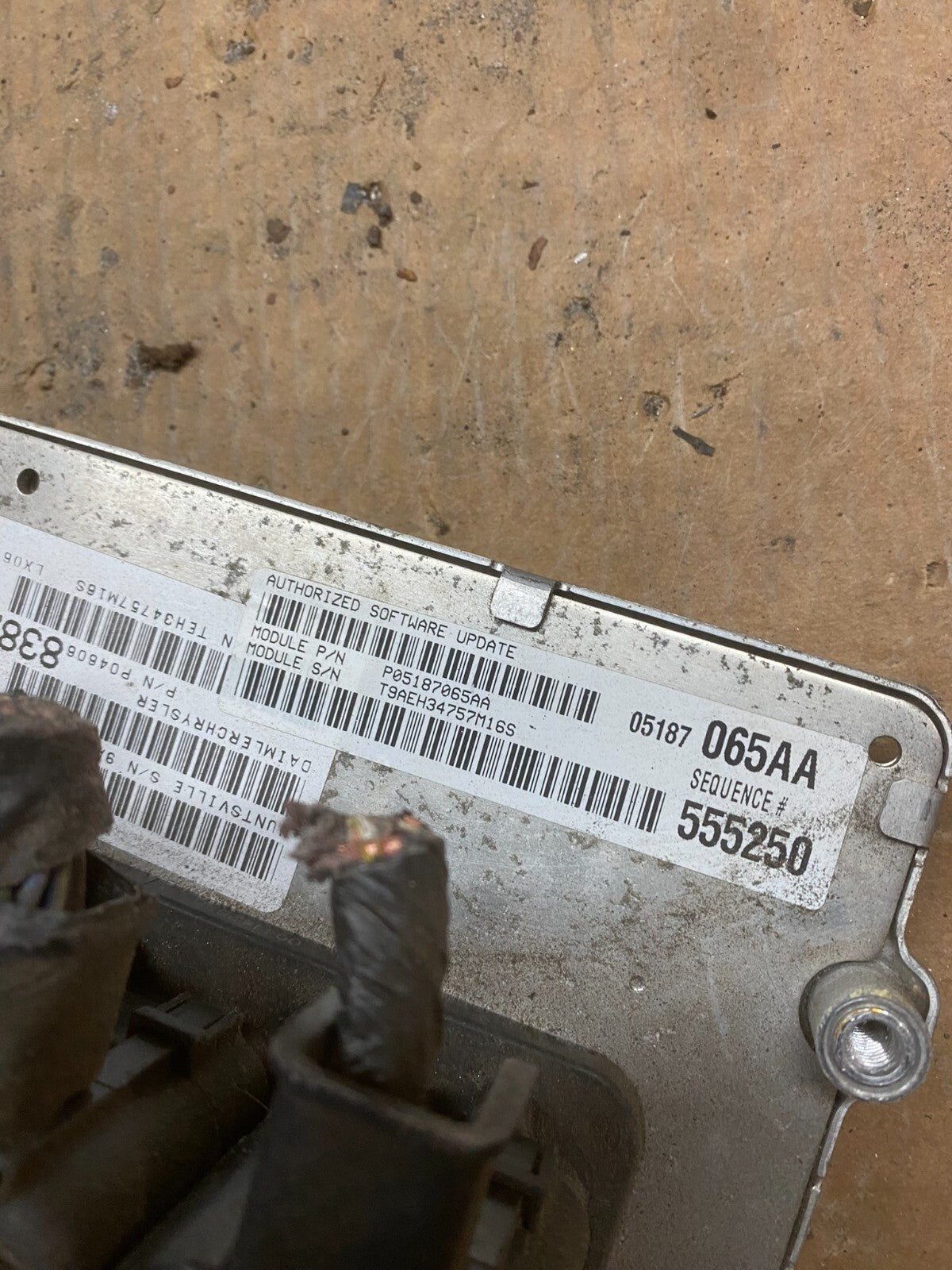 2006 Dodge Magnum Charger 5.7L Engine Control Unit ECU H5014 DG13