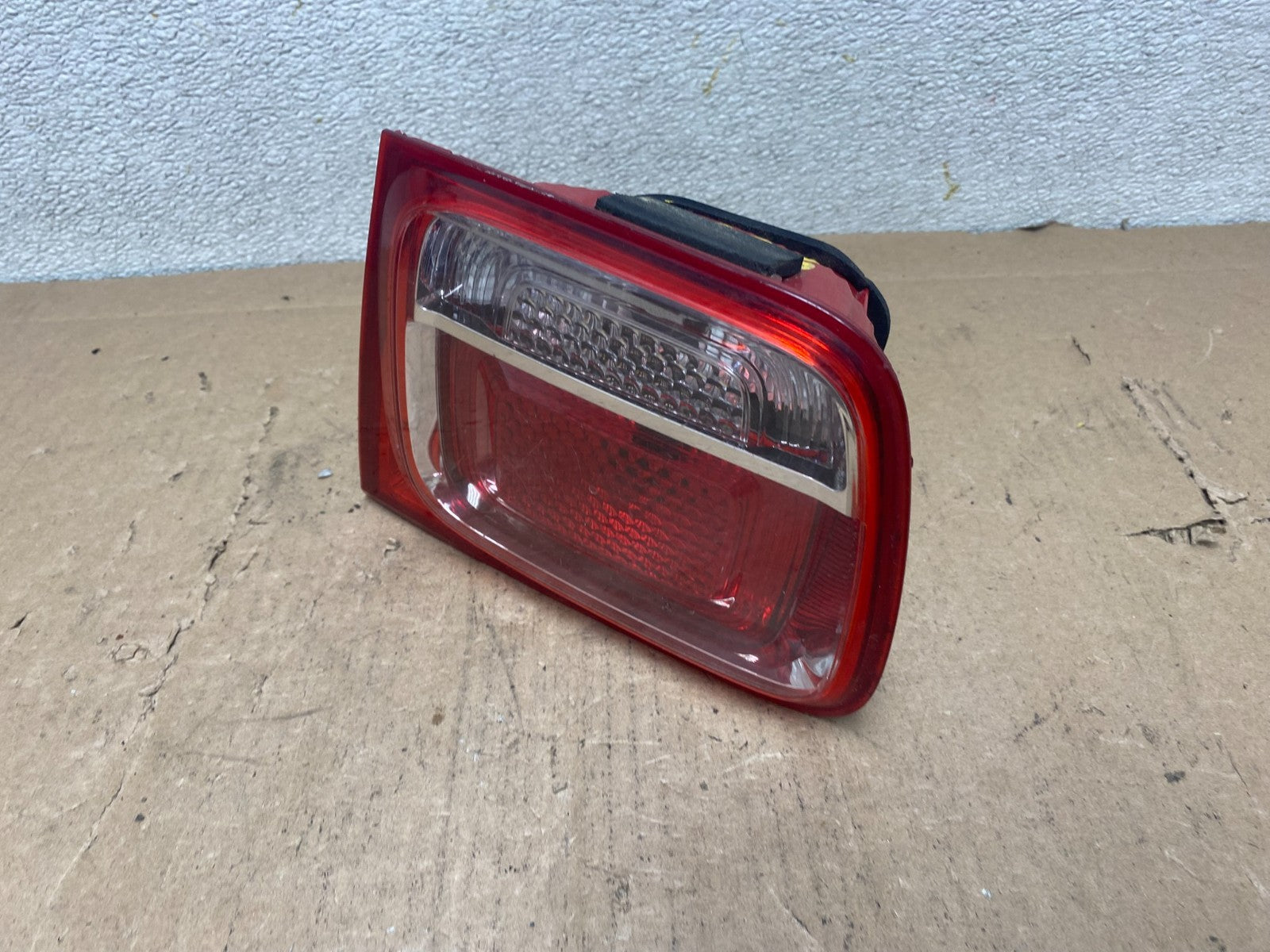 2013-2016 Chevrolet Malibu Right Passenger Rh Inner Tail Light Oem S0776 DW1