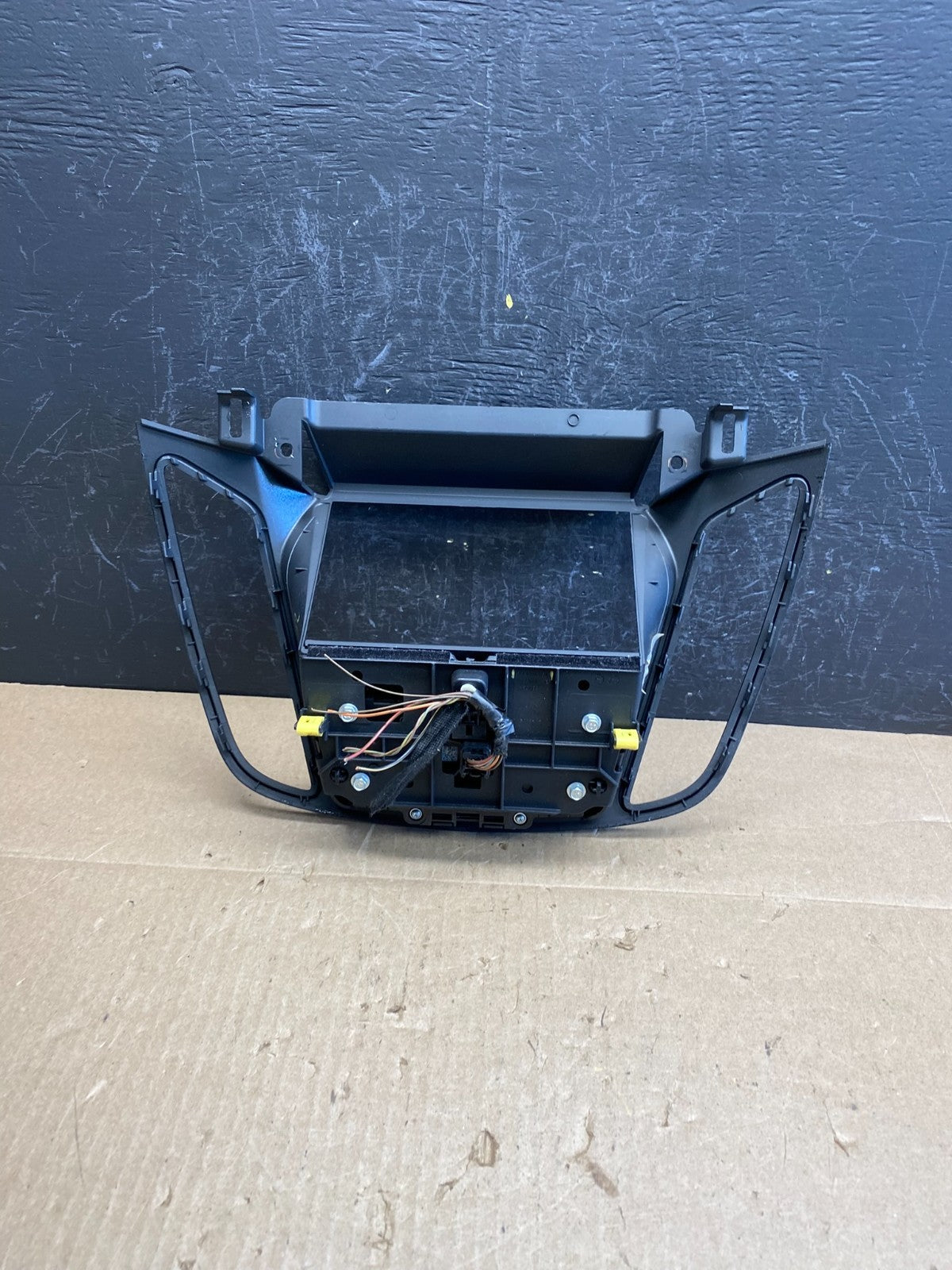 2013 2014 2015 2016 Ford Escape Dash Radio Control Panel Bezel ac6452 DG3