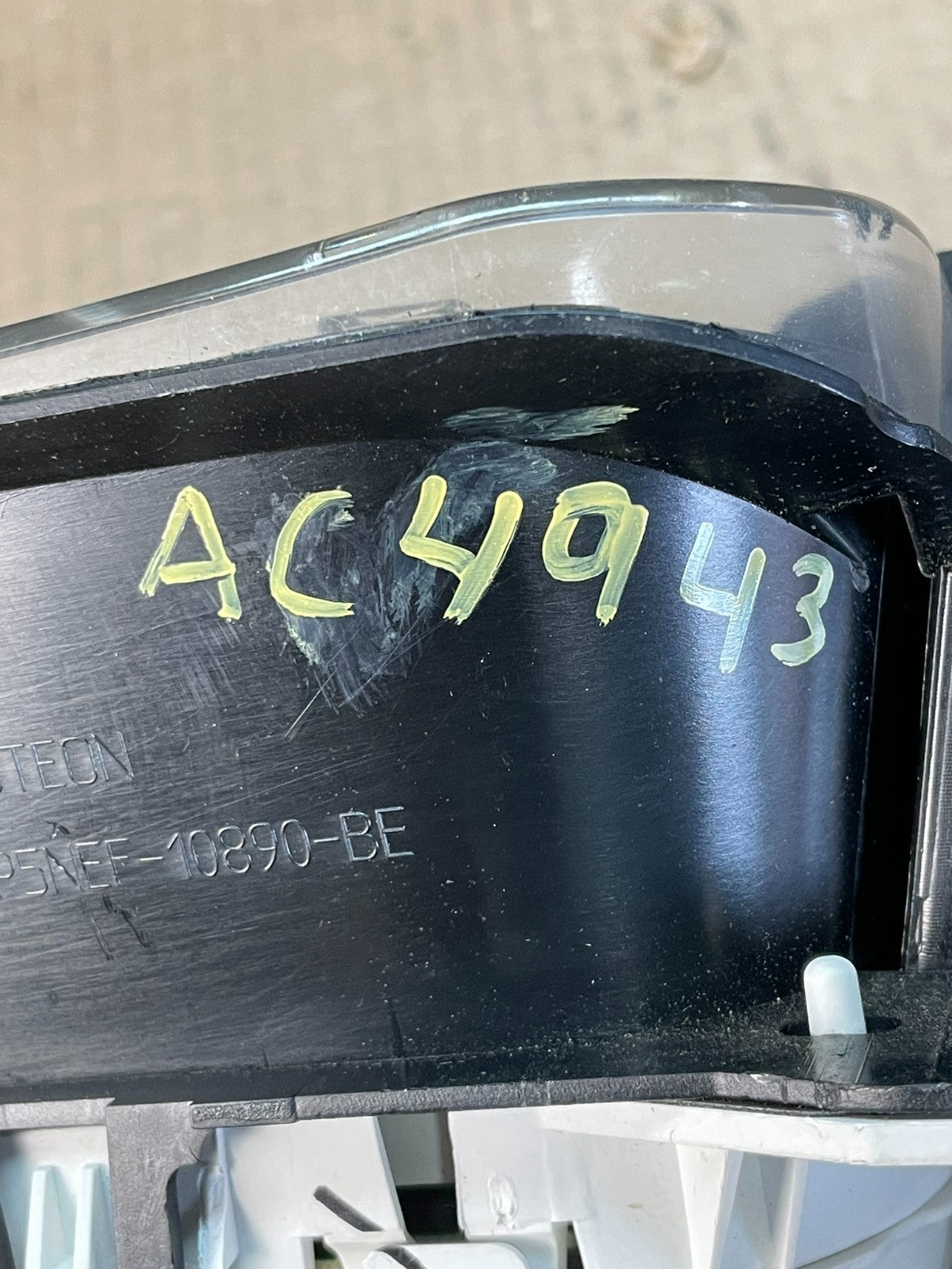 2005 Nissan Pathfinder Speedometer Cluster Gauge AC4943 DG7