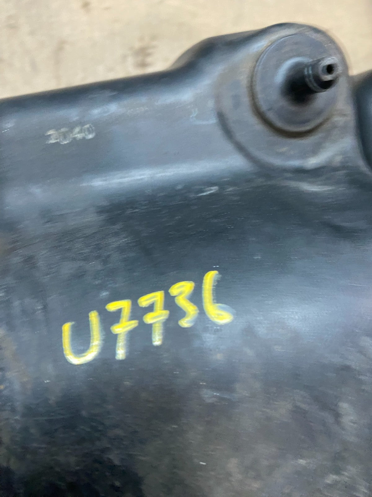 2011 - 2013 Dodge Durango 3.6L Resonator Air Intake Tube OEM  u7736 DG9