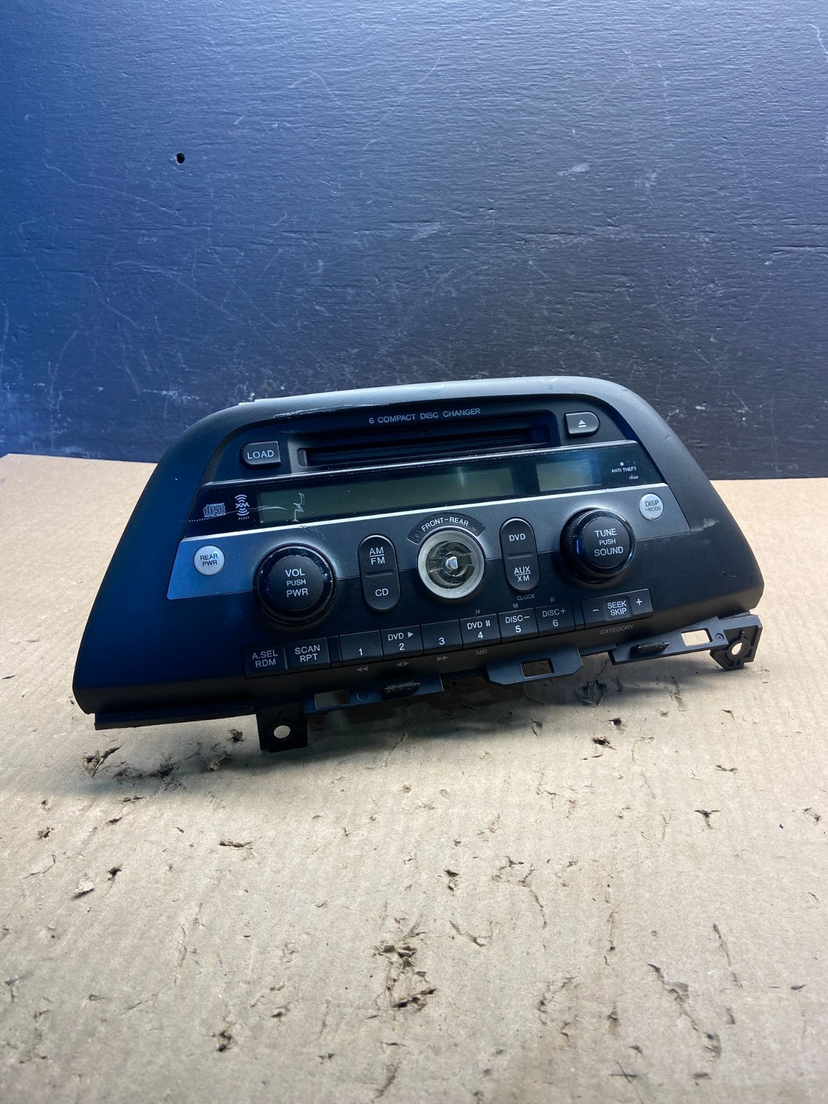 2005 to 2010 Honda Odyssey Am Fm Cd Player Radio Receiver ac8975 DG0