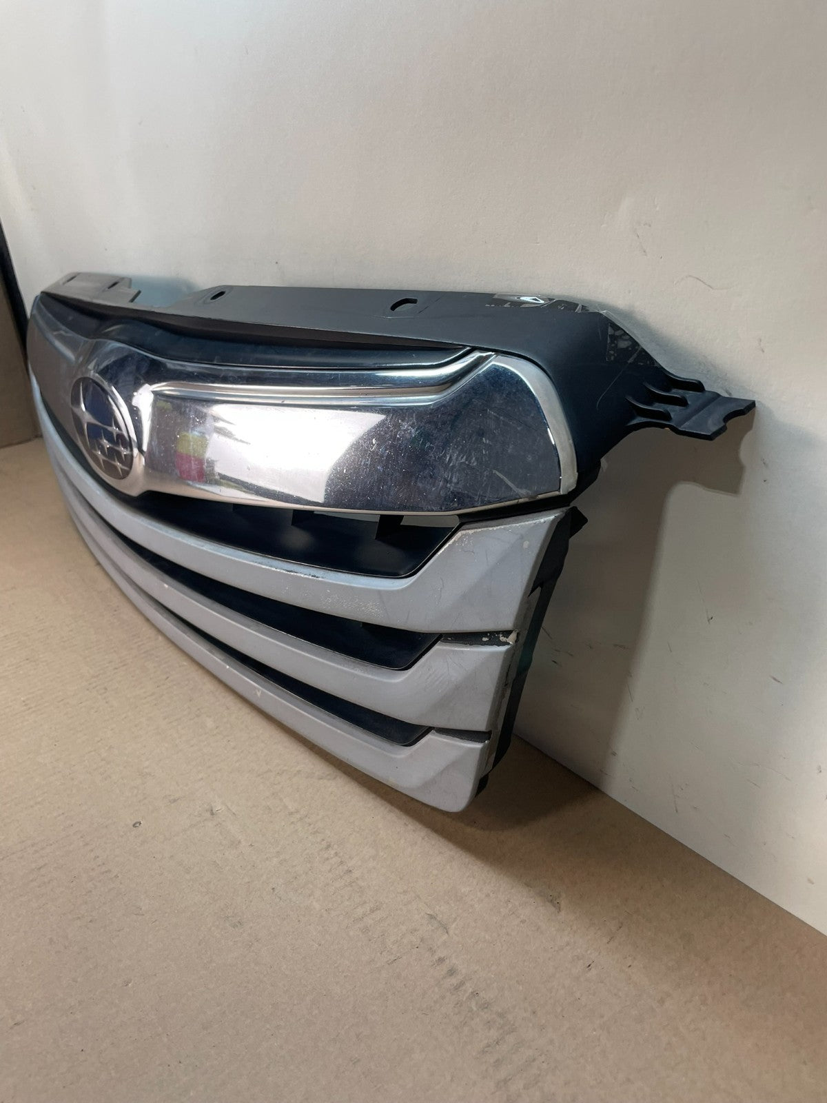 2010 to 2012 Subaru Legacy Outback Wagon Front Grill Grille AI4364 DG1
