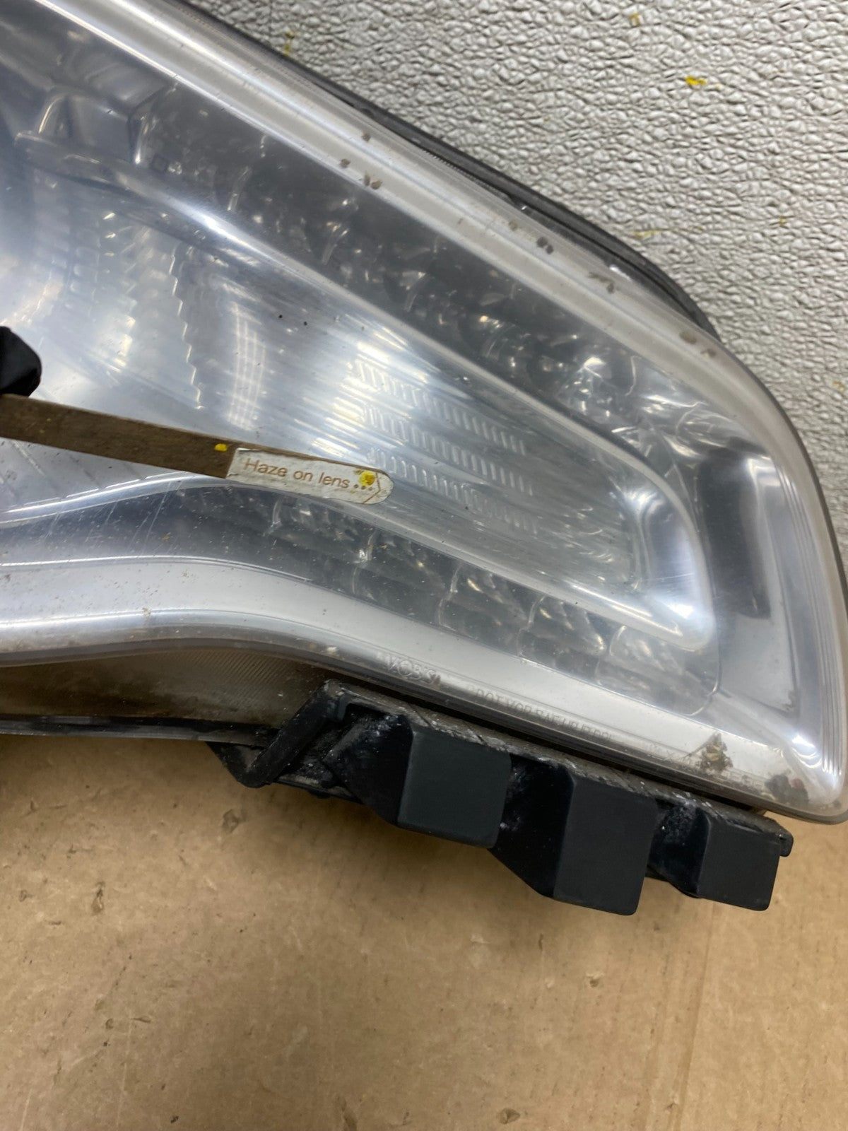 2011 to 2014 Chrysler 300 Right Passenger RH Halogen Headlight OEM W8488 DW5