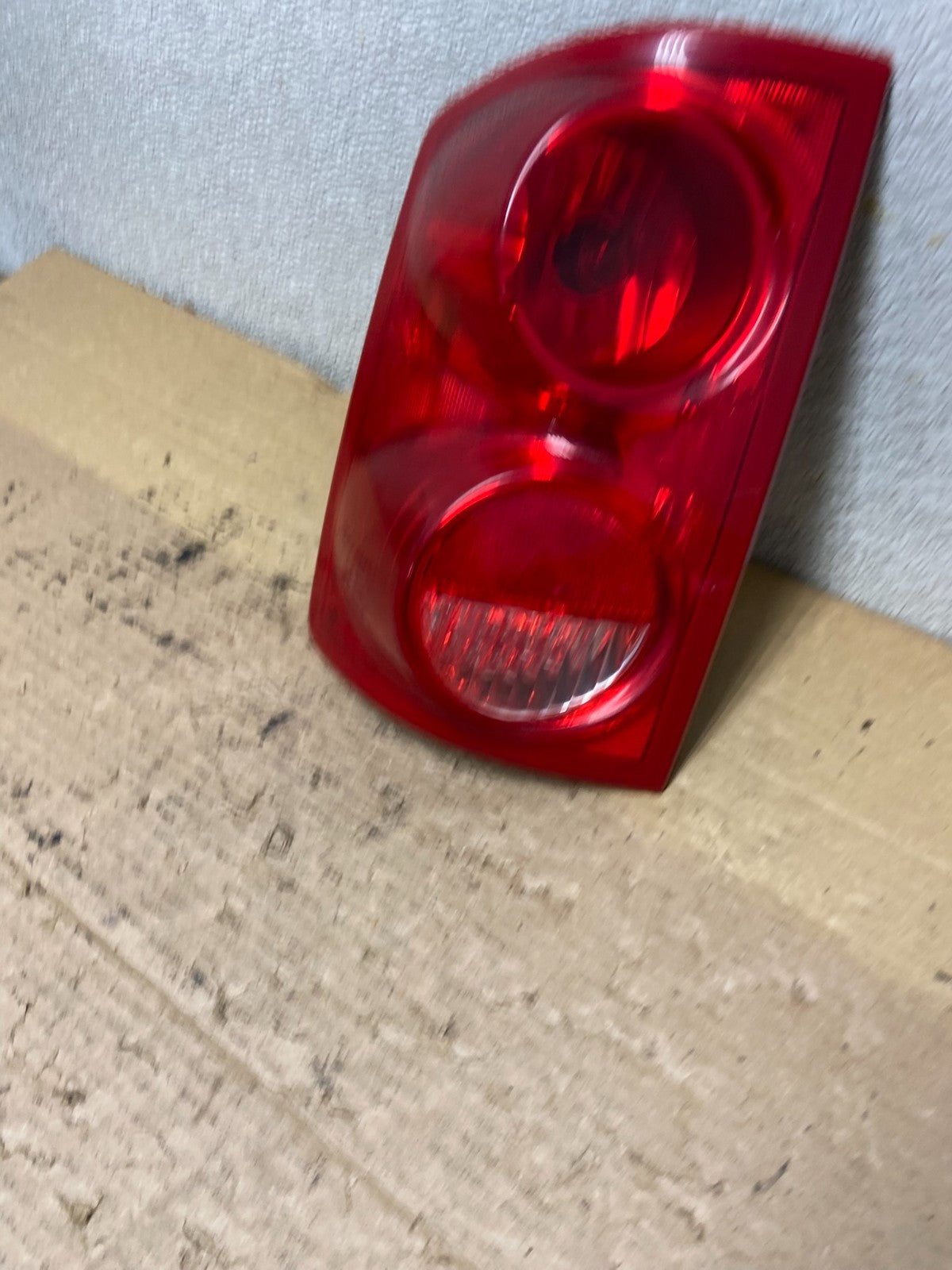 2005-2011 Dodge Dakota Lh Left Driver Side Tail Light AB3406 LK1