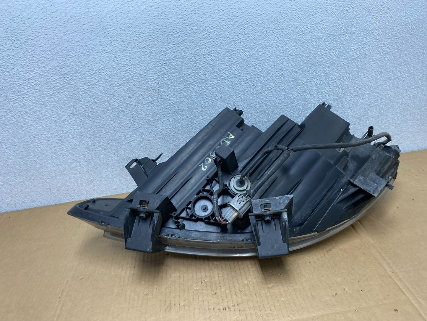 2007 - 2009 Mazda Cx9 Cx-9 Right Passenger RH Headlight Halogen AD0802 DW9