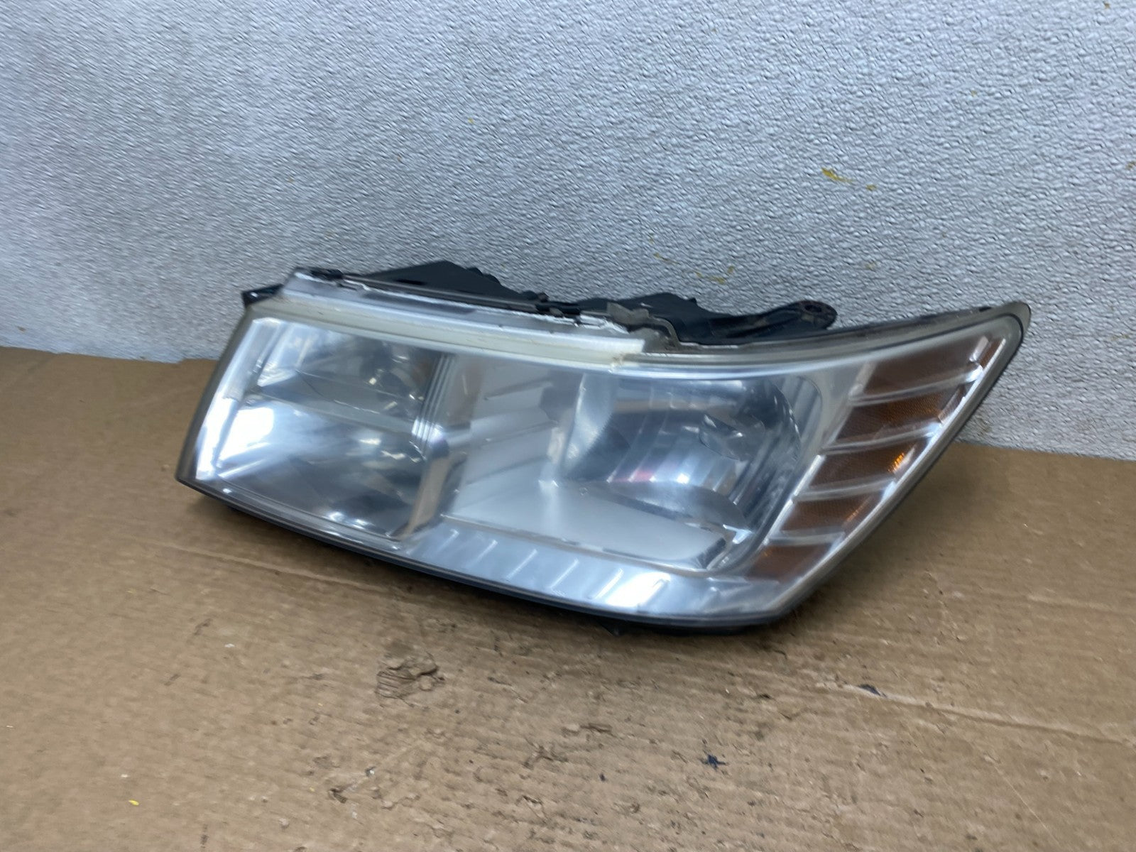 2009 to 2017 Dodge Journey Headlight Left Driver Lh Side Halogen Z3023 PS1