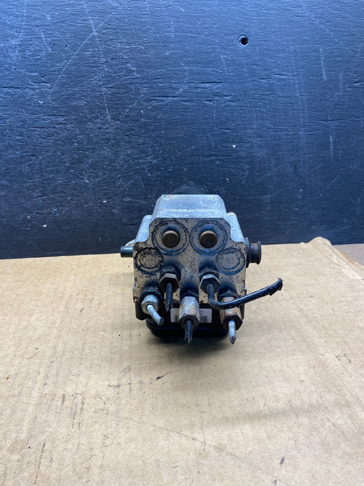 2004 2007 Ford E250 E350 Econoline Anti-Lock ABS Antilock Brake Pump AH7216 DW5