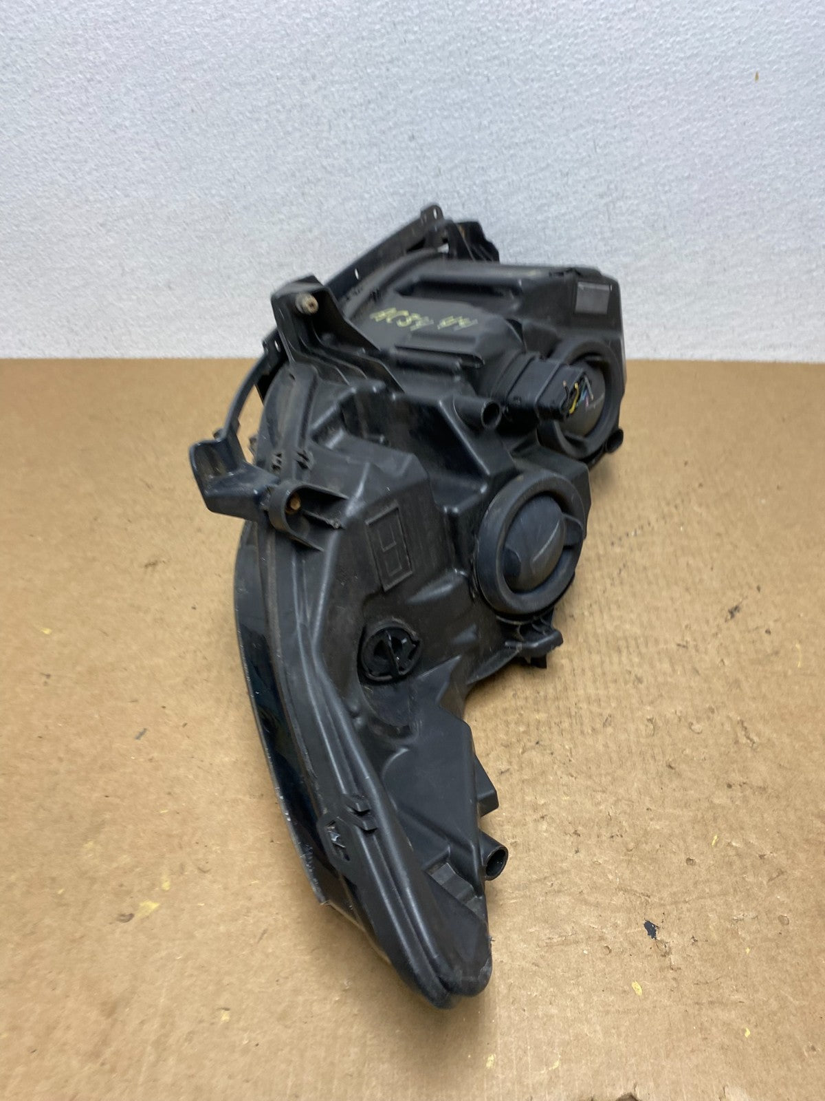 2013 to 2016 Ford Fusion Right Passenger Rh Side Headlight AC3444 DW9