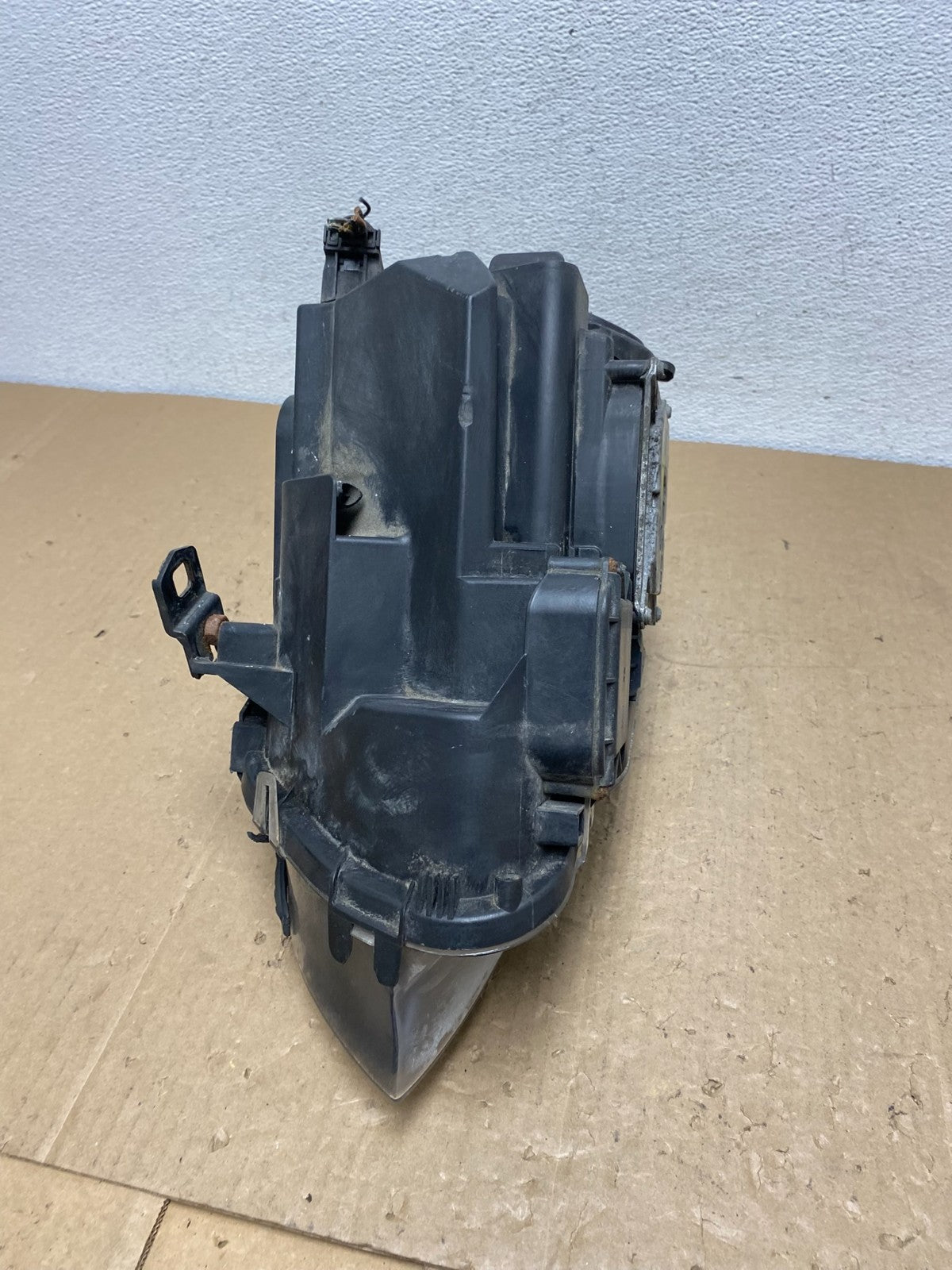 2007-2010 BMW 3-Series Coupe 335i Right Passenger Headlight Xenon HID AC6014 DW10