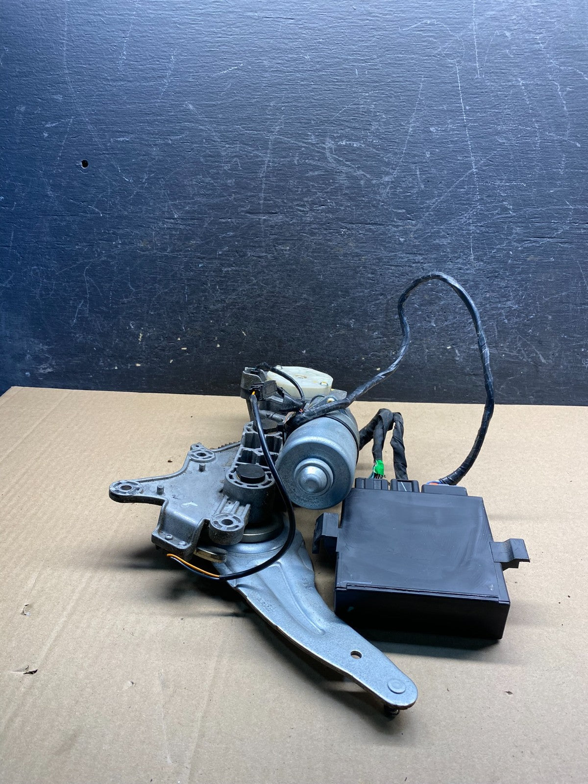 2009-2012 GMC Acadia Power Motor Liftgate Tailgate Control Module AF9297 DG3