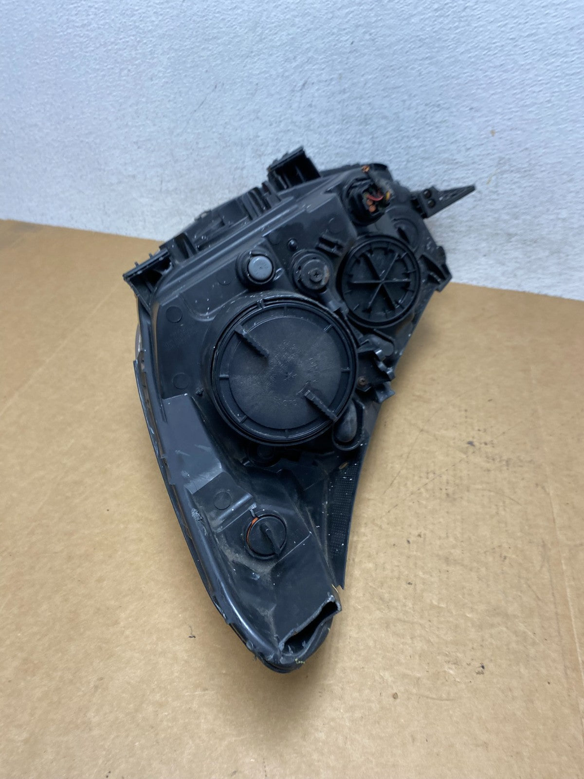 2014 - 2018 Kia Soul Right Passenger RH Projector Halogen Headlight AE2987 DG8
