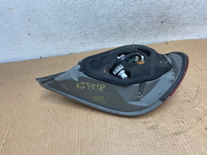 2005 to 2006 Toyota Camry Tail Light Left Driver Lh Side AI7018 LK3