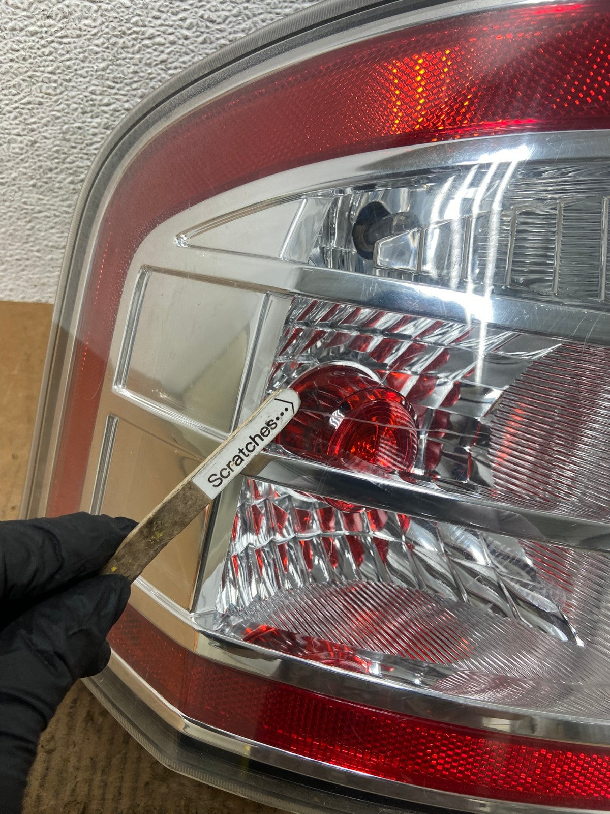 2007 to 2010 Ford Edge Tail light Left Driver Side AE2654 LK3