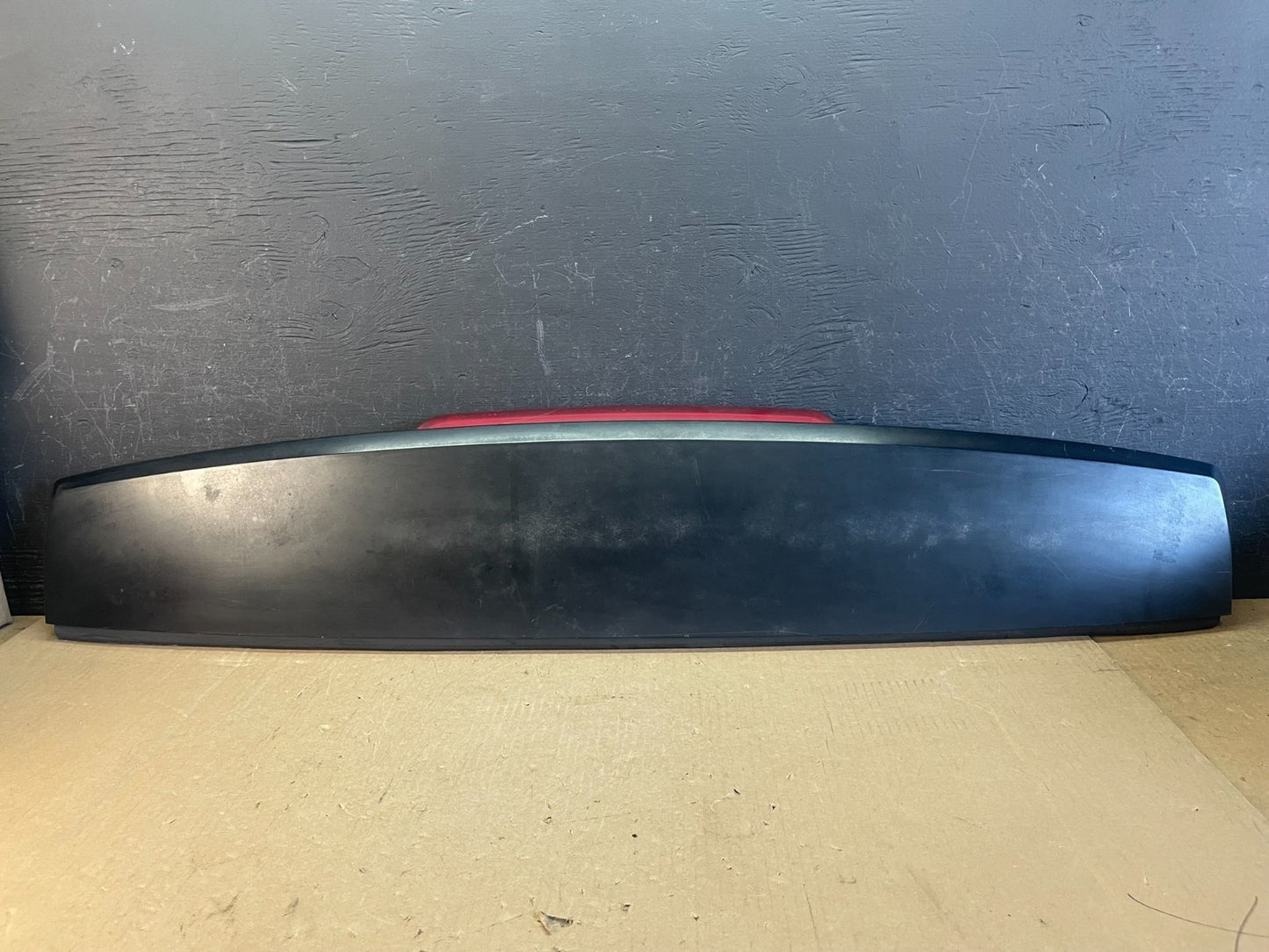 2007-2014 Chevrolet Tahoe Suburban Yukon Spoiler Wing 3rd Brake Light AD5715 DW0