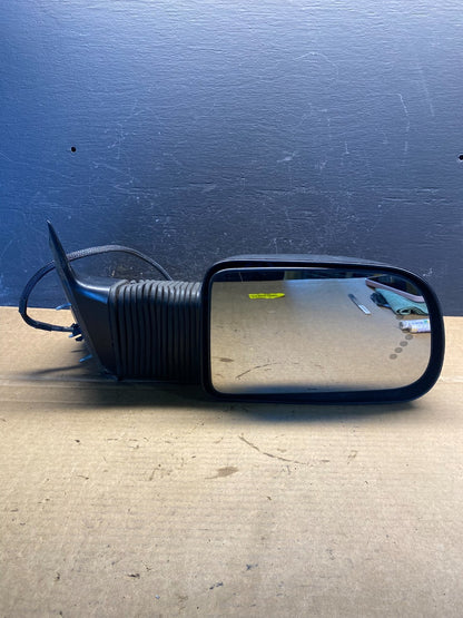 2003 to 2007 Chevy Silverado/GMC RH Extending Tow Mirror w Turn Signal AD33699