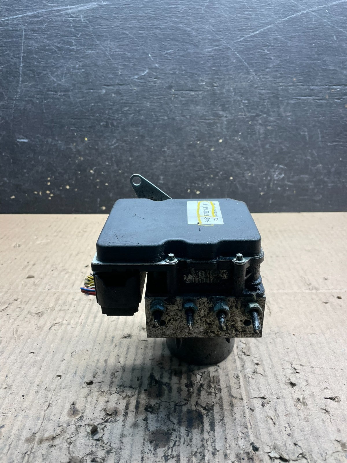 2007 to 2013 BMW 328i ABS Anti-Lock Brake Pump 3451 6780161-01 V5314 DG1