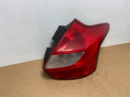 2012-2014 Ford Focus Hatchback Right Passenger Side Rh Tail LIght AD6014 DW2
