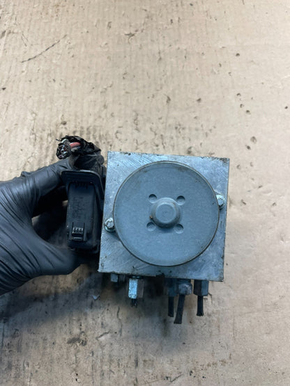 2014 2015 FORD E350 Van ABS Anti Lock Brake Pump Module s8030 DG5