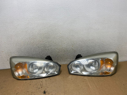 2004 to 2007 Chevrolet Malibu Left+Right Set Headlights AI9086 DW0
