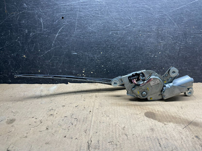 2004 to 2010 BMW X3 E83 Rear Windshield Wiper Motor OEM W7347 DG5