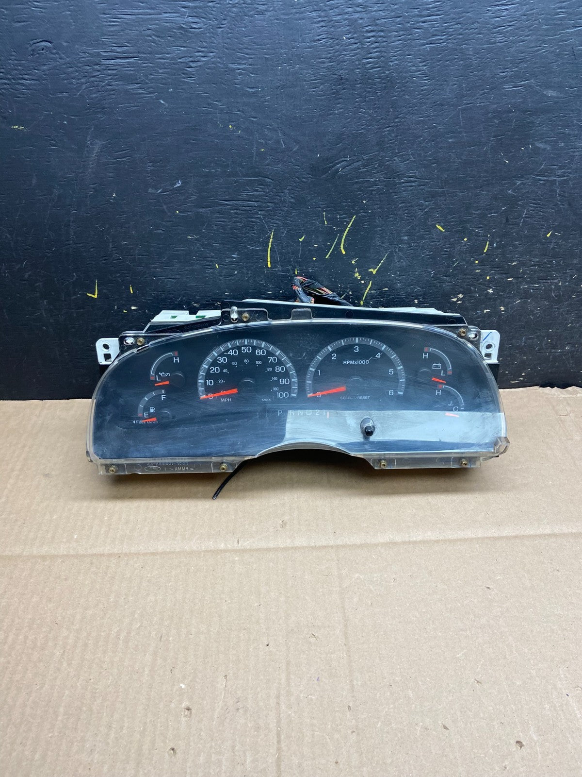 2000 2001 2002 Ford Expedition Speedometer Instrument Gauge Cluster Oem y2111 DG0
