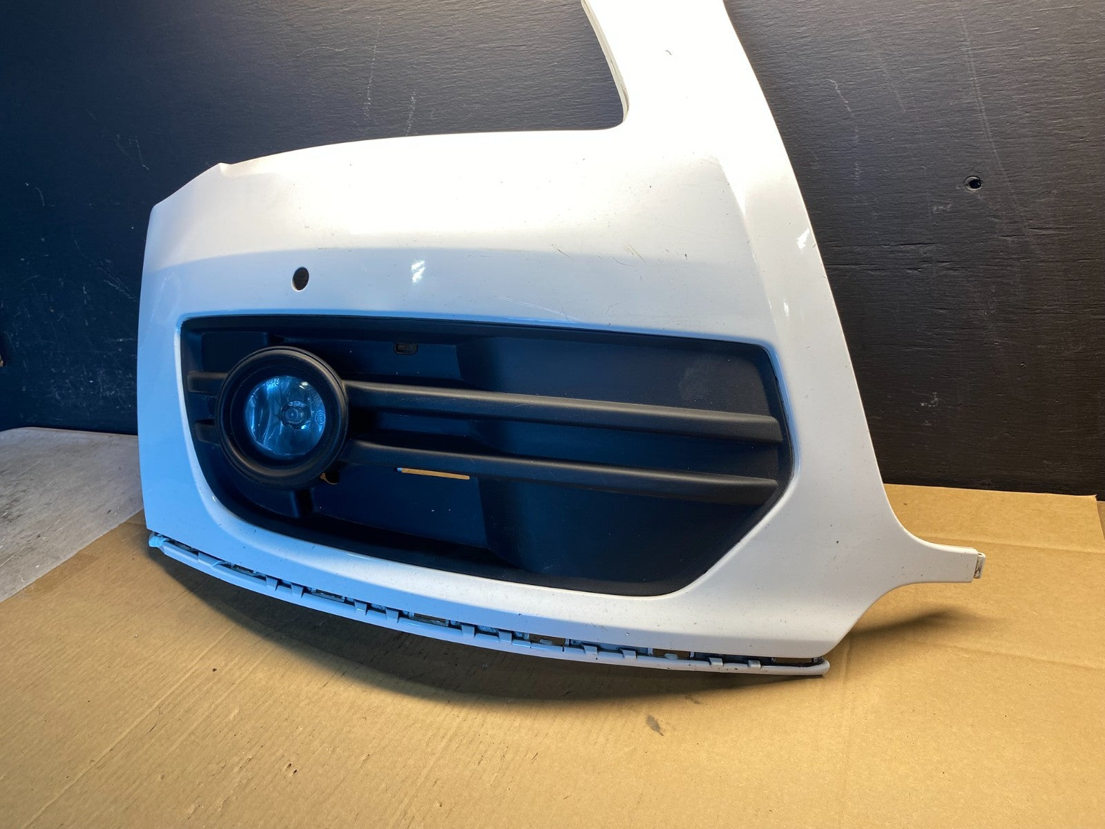 2009 to 2012 Audi Q5 Front Right Passenger RH Bumper Cover ad5027 DG1