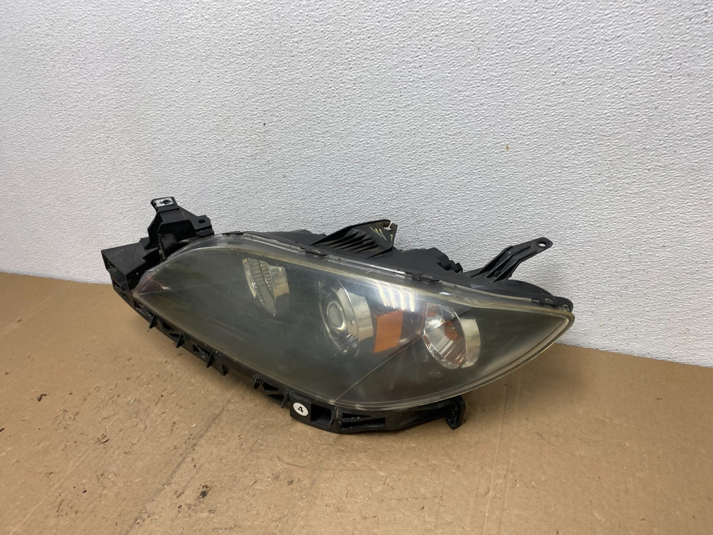 2004 to 2009 Mazda 3 Sedan Left Driver LH Side Headlight AC6000 DW1