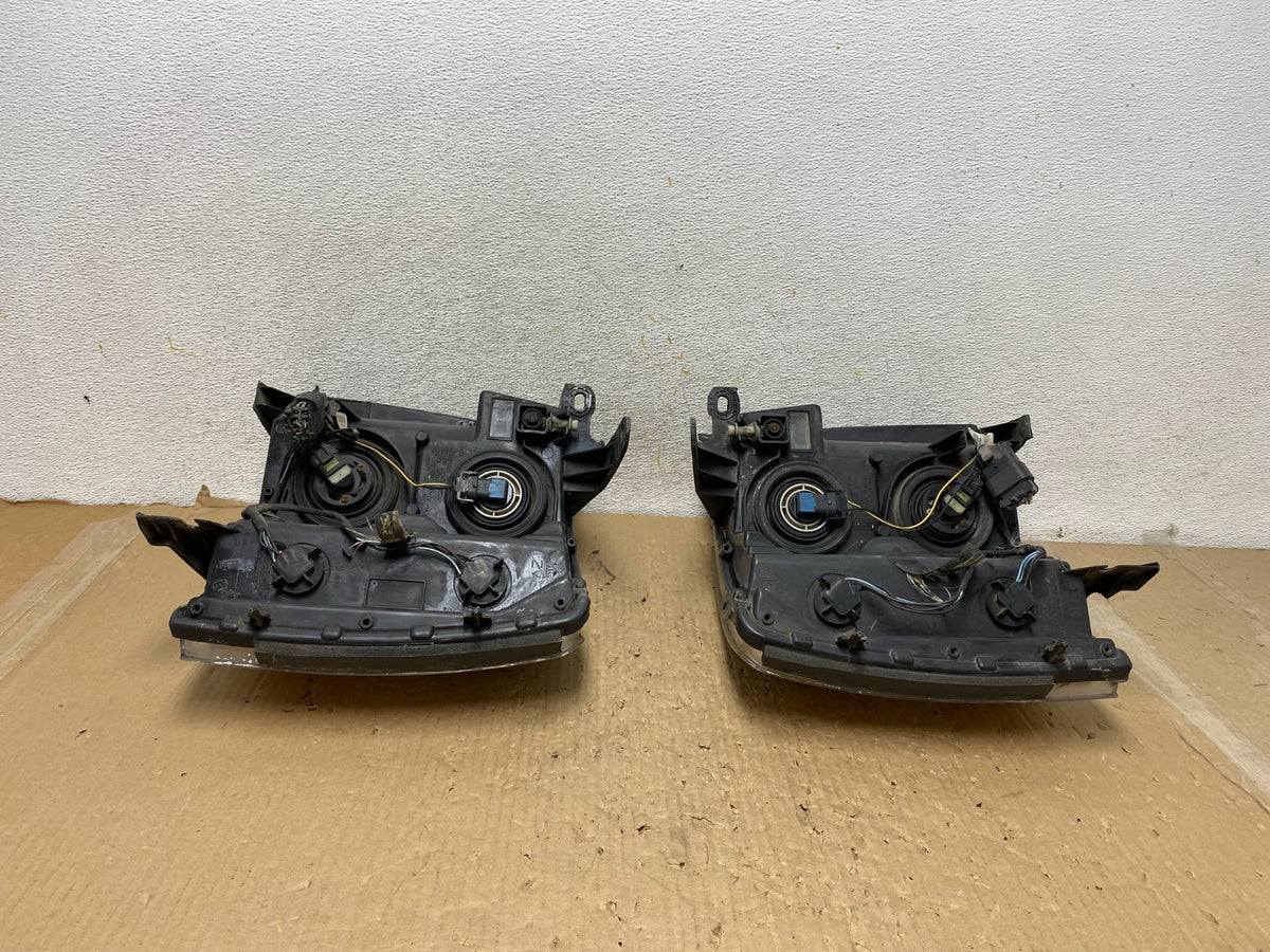2007 to 2014 Chevrolet Silverado Left+Right Side Black Headlights AH2881 DW9