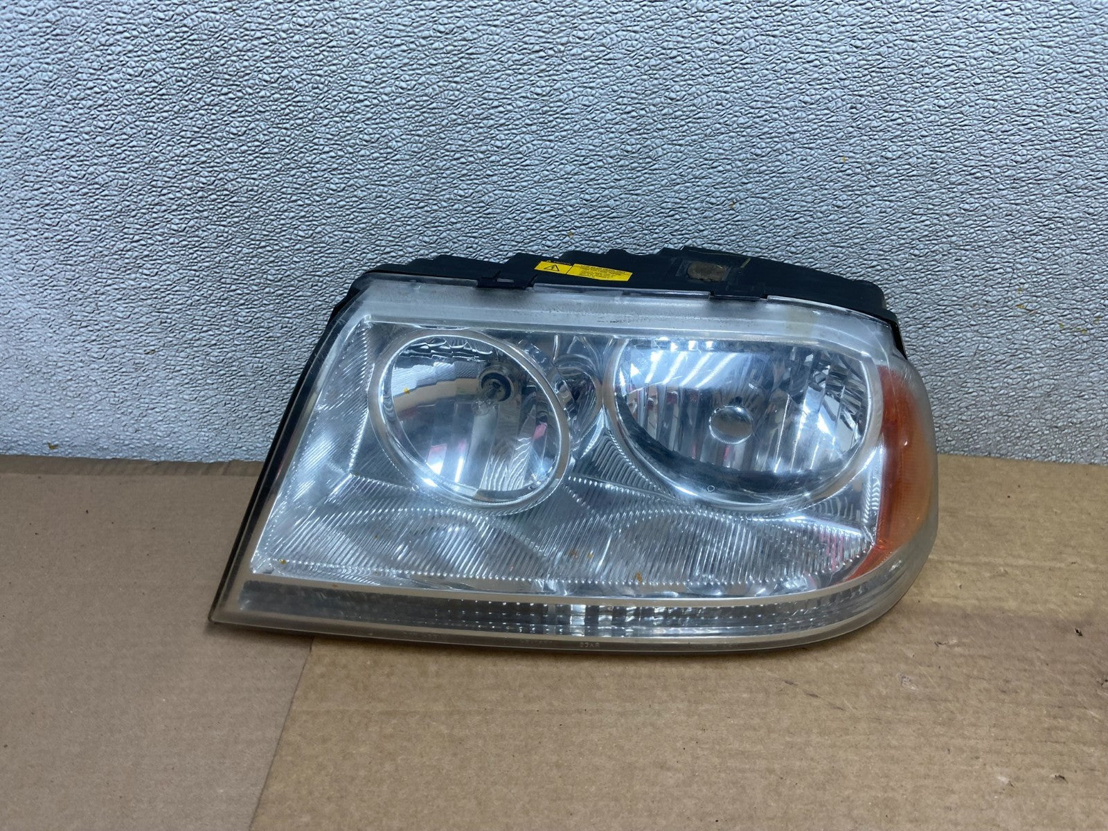 2003 2004 2005 Lincoln Aviator Left Driver LH Halogen Headlight AB5120 DW0