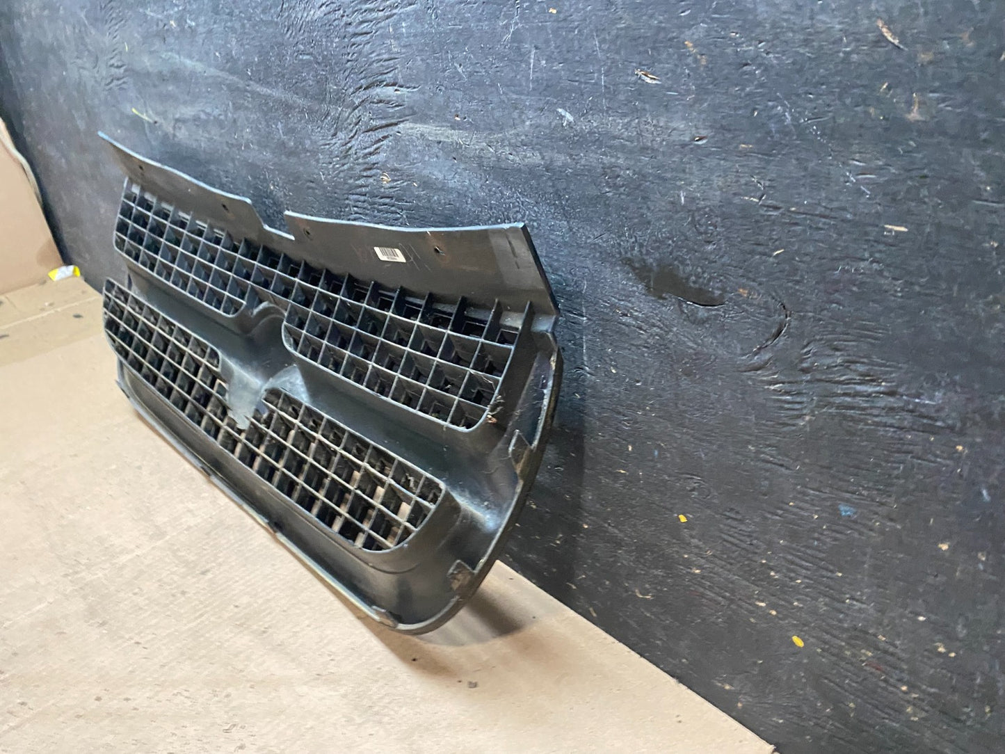 1996 - 1998 Chrysler Sebring Convertible Front Upper Grille Grill t0322 DG7
