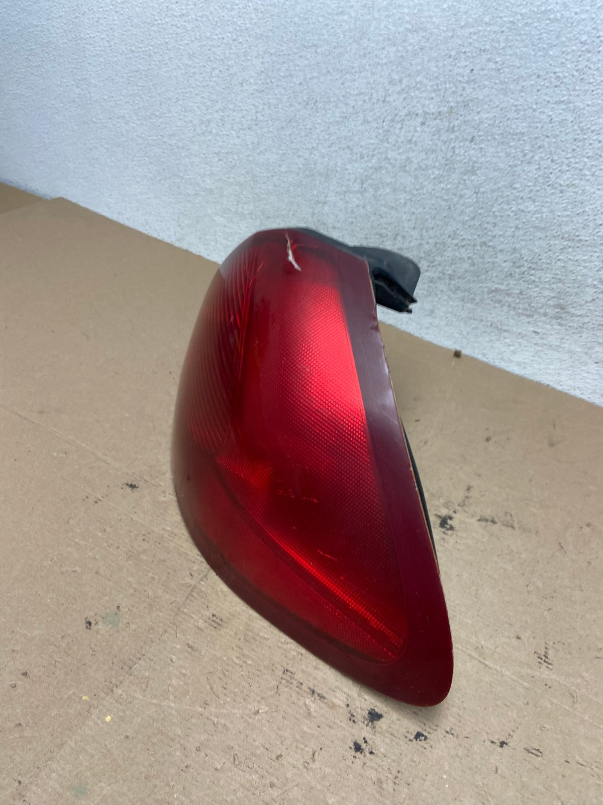 2000 to 2003 Ford Taurus Right Passenger Rh Side Tail Light AF4736 LK1