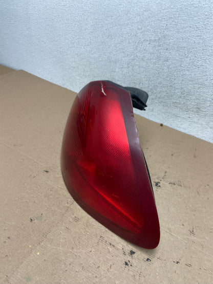 2000 to 2003 Ford Taurus Right Passenger Rh Side Tail Light AF4736 LK1