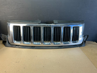 2011 to 2013 Jeep Grand Cherokee Front Upper Grill Grille OEM AC2005 DG0