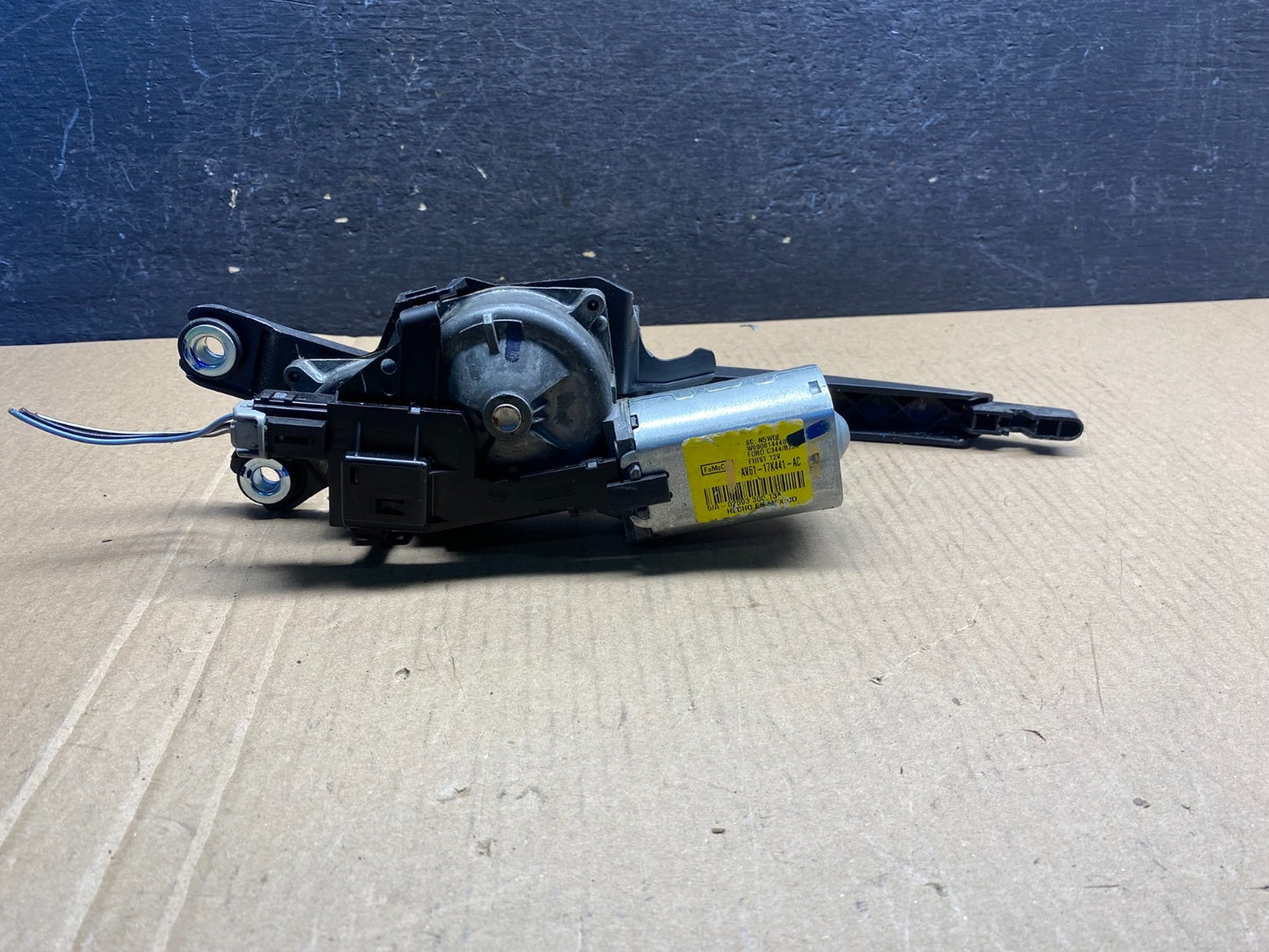 2013 - 2018 Ford C-Max Rear Windshield Wiper Motor AG3538 MS5