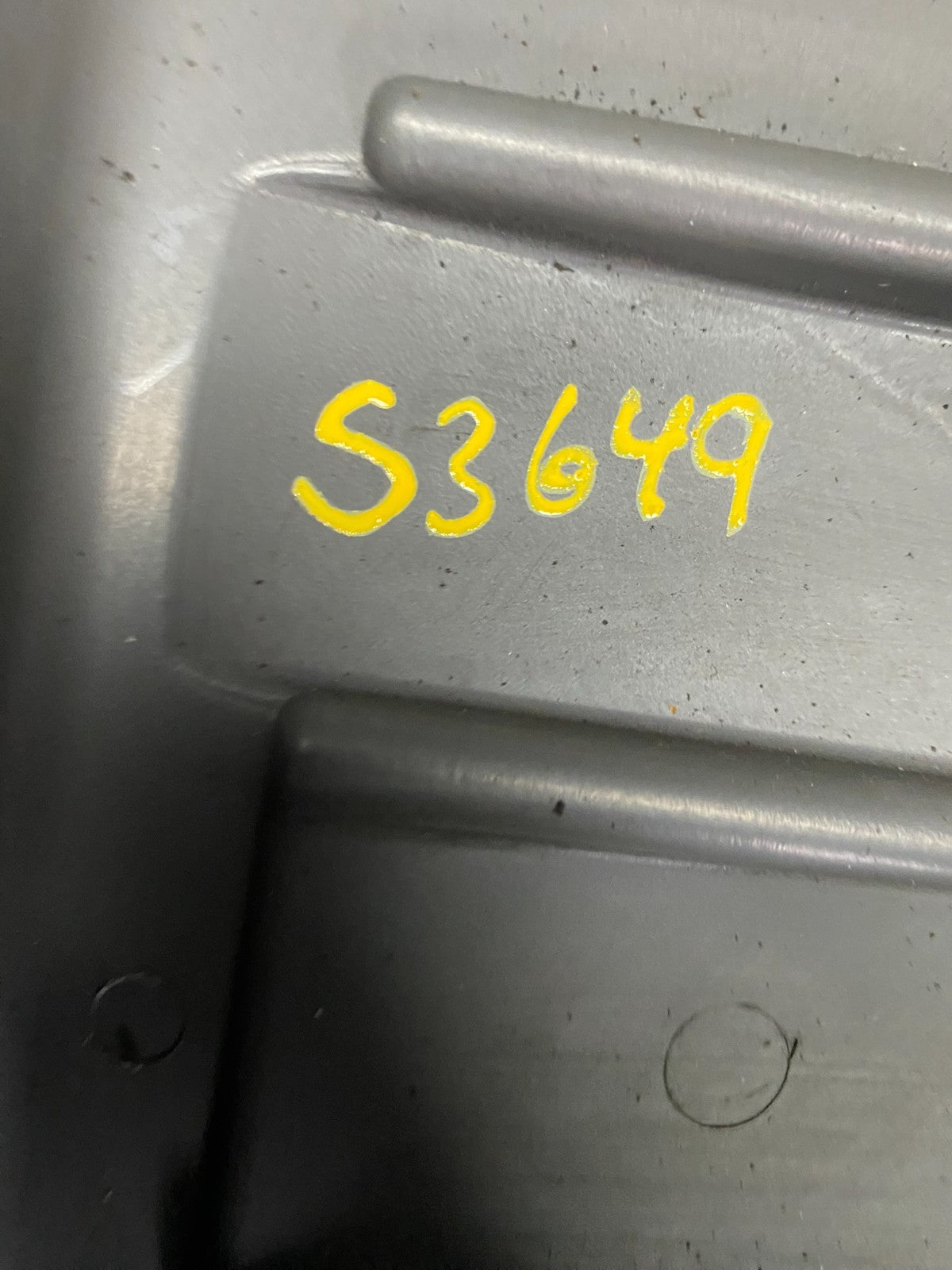 2007 to 2008 GMC Acadia 3.6L VVT Engine Cover Shield OEM S3649 DG9