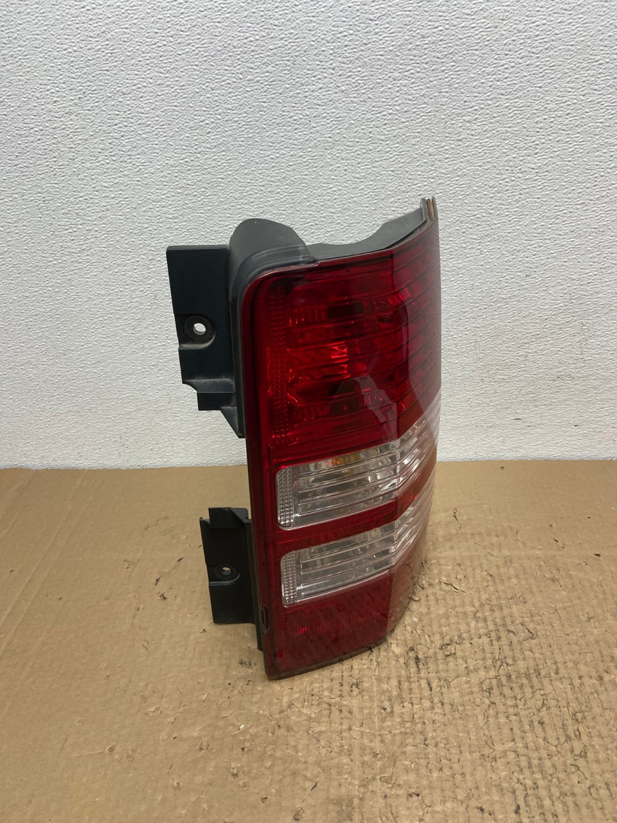 2008 to 2012 Jeep Liberty Right Passenger RH Side Tail Light AC4090 LK2