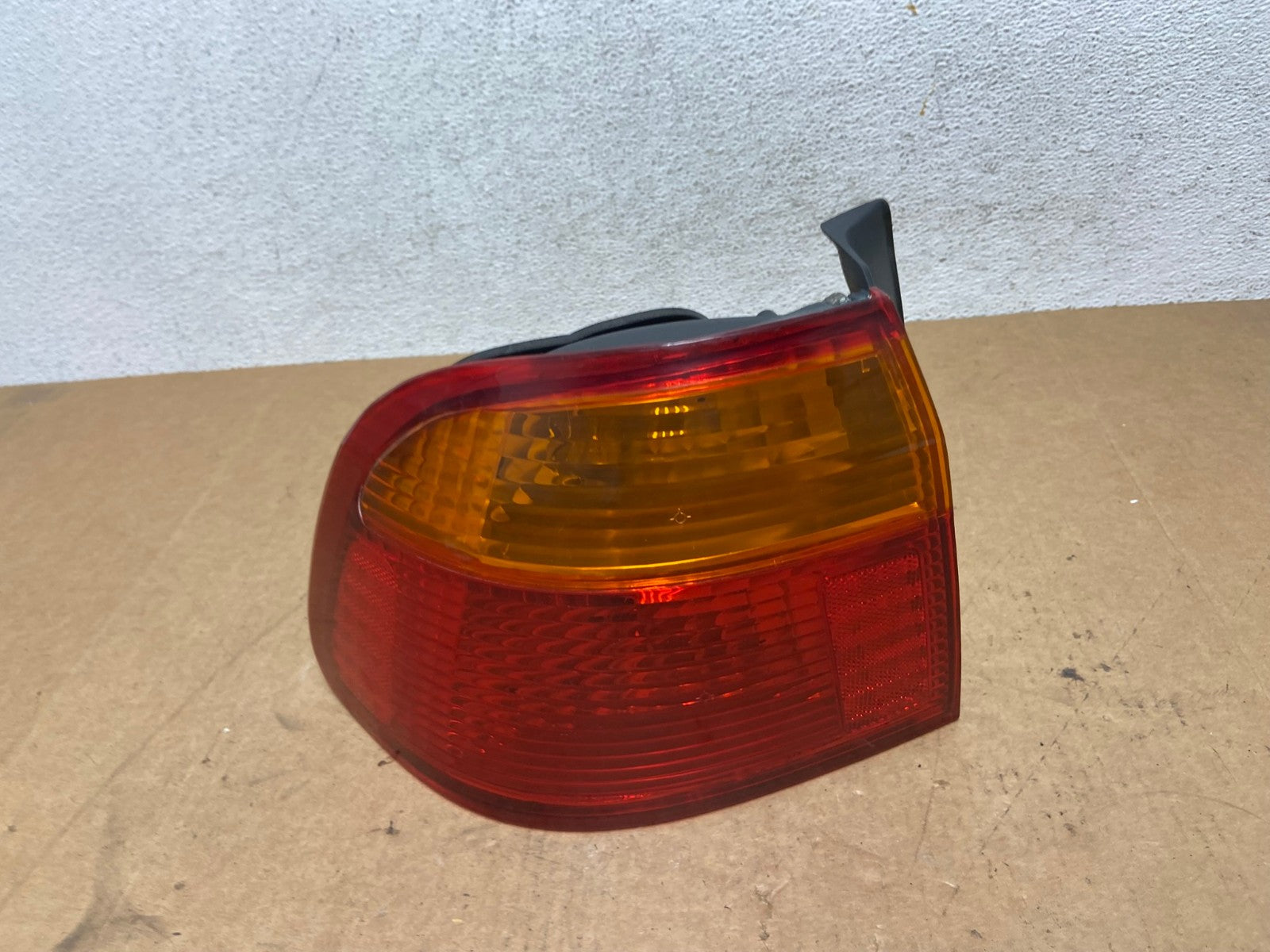 1999 2000 Honda Civic Sedan Left Side Tail Light AE3142 LK0