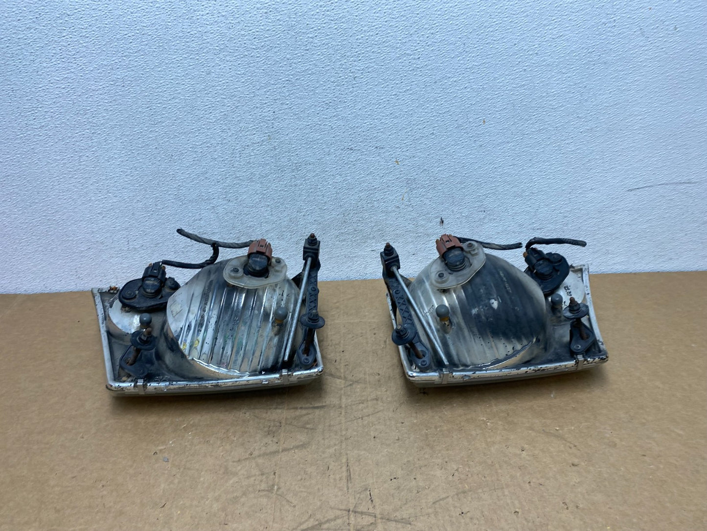 2006 2007 2008 2009 2010 Ford Explorer Left+Right Set Headlights AD6335 DG6