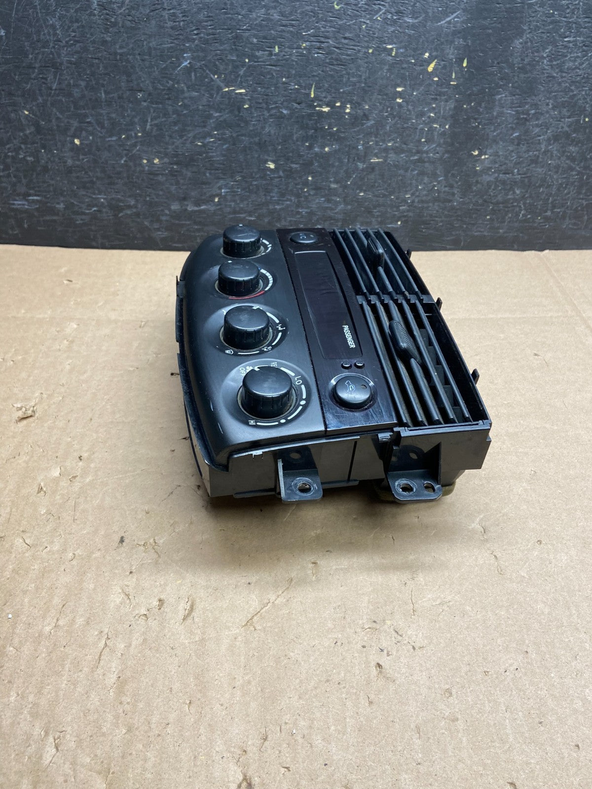 2004-2005 Toyota Sienna AC Climate Heater Temperature Control Air Vent AI6406 DG2