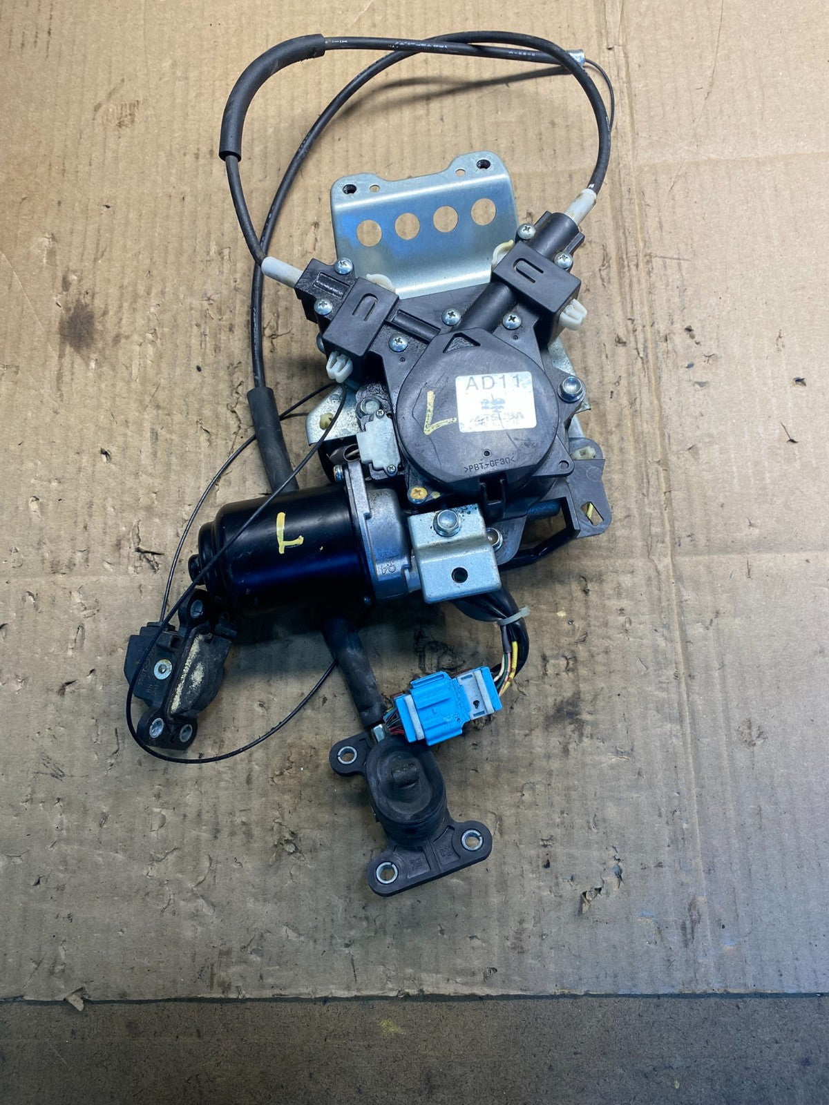 2005 - 2010 Honda Odyssey Rear Left Sliding Door Lock Actuator Motor AA7492 DG0
