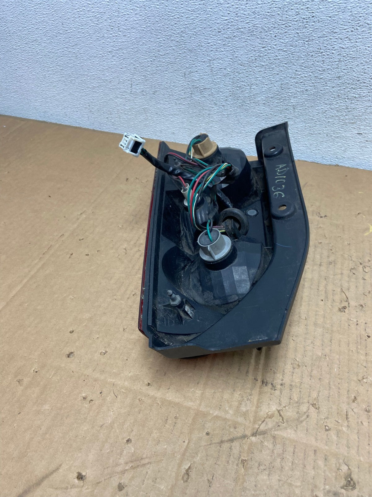2005 to 2015 Nissan Xterra Tail light Left Driver Lh Side AD1036 LK7