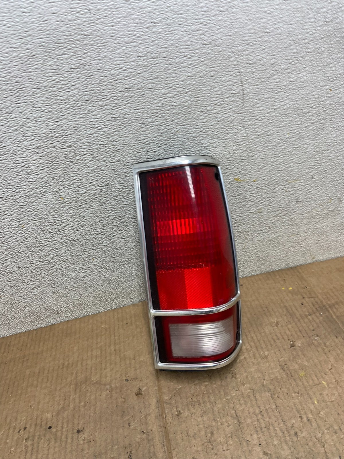 1985 to 1993 Chevrolet S10 S15 SONOMA Right Passenger Tail Light AA64422