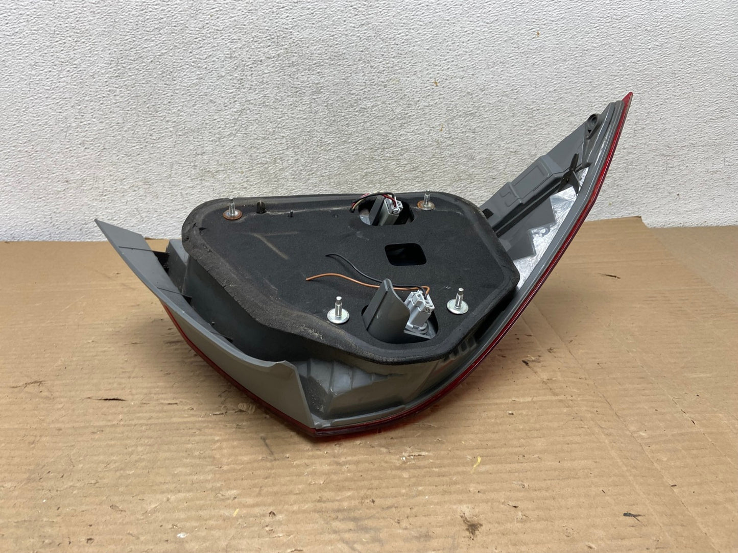 2006 - 2007 Honda Accord Right Passenger Side Tail light AG9042 LK4