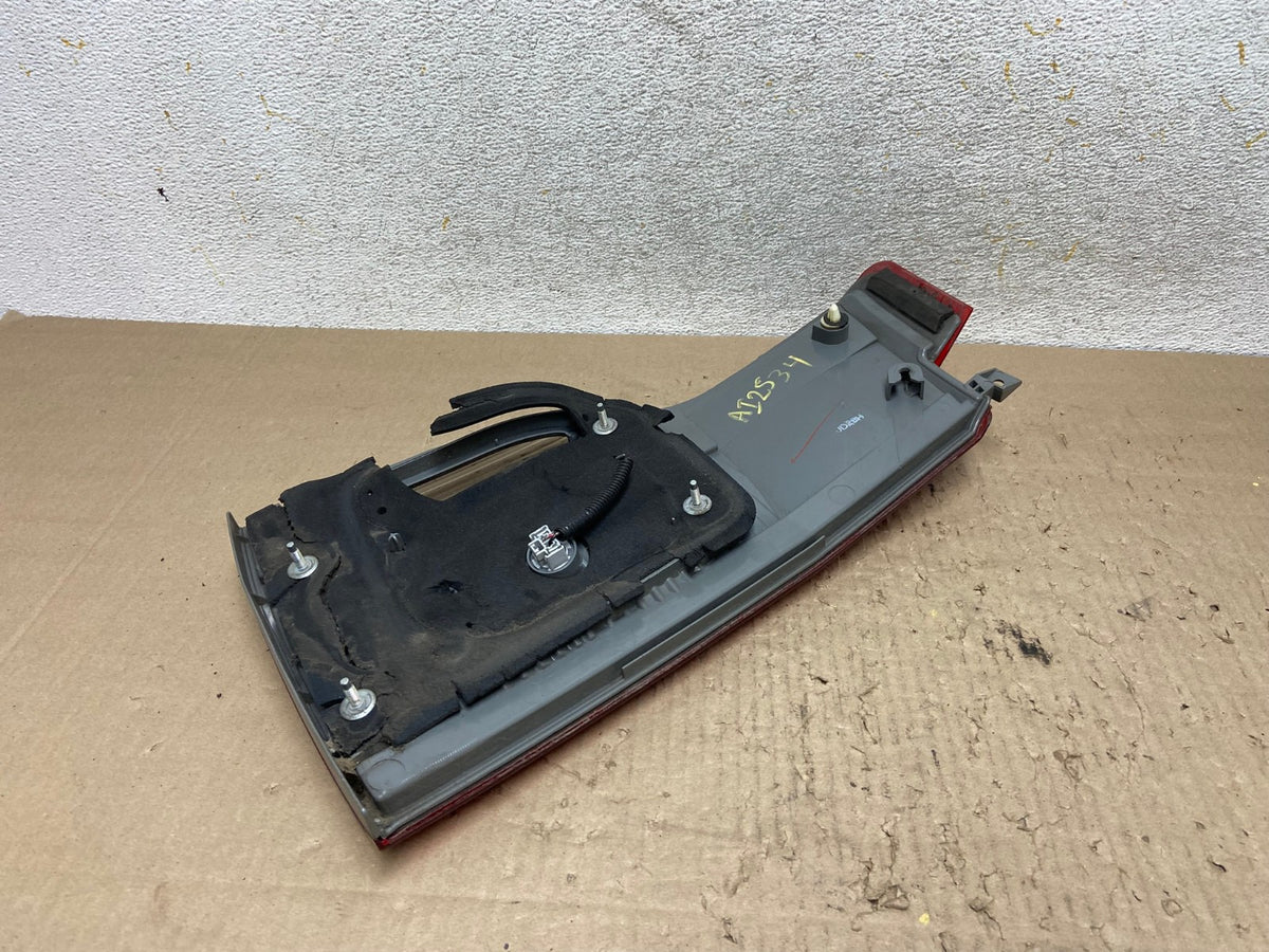 2008 to 2010 Honda Odyssey Left Driver LH Side Tail Light Inner AI2534 LK3