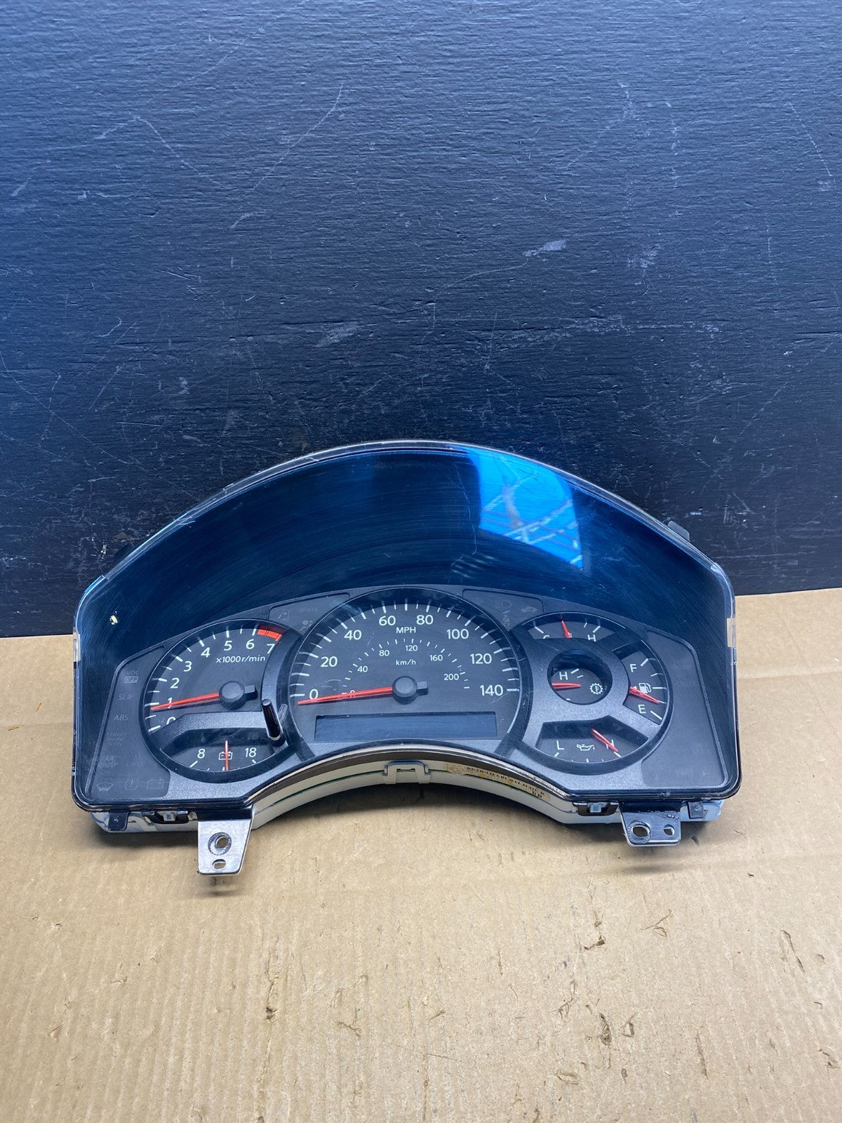 2005 Nissan Armada Speedometer Cluster Gauge AD1611 DG0