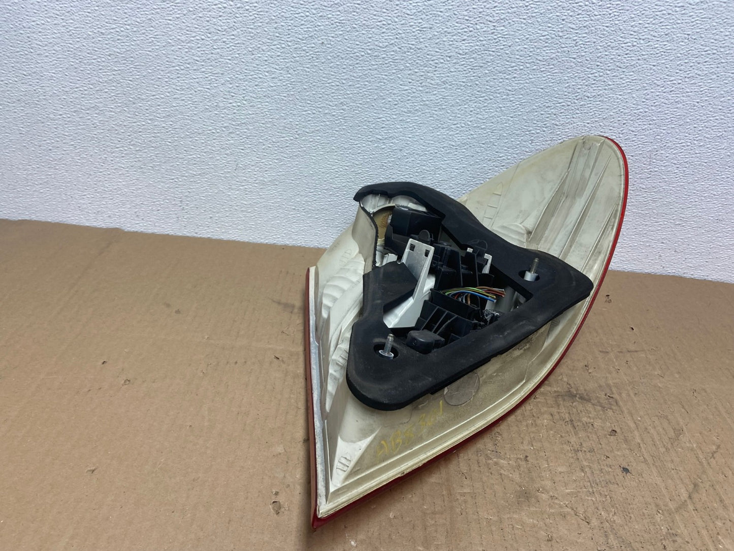 2003 - 2006 Mercedes W209 Clk-Class Left Driver Lh Tail Light OEM AB9301 LK7